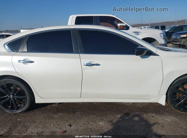 1N4AL3AP2HC214769 2017 NISSAN ALTIMA White უკანა სალონის ხედი