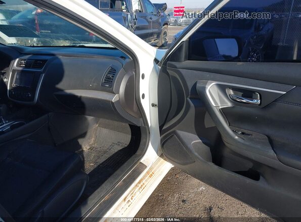 1N4AL3AP2HC214769 2017 NISSAN ALTIMA White წინა სალონის ხედი