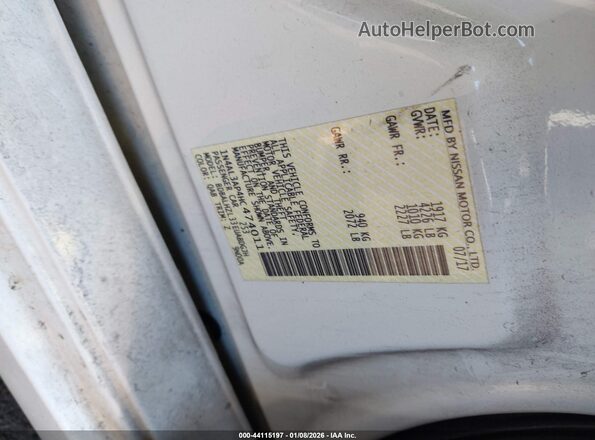 1N4AL3AP4HC474011 2017 NISSAN ALTIMA White Widok komory silnika
