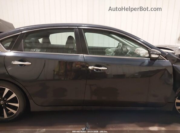 1N4AL3AP5JC150488 2018 NISSAN ALTIMA Dark Blue Вид задньої частини салону