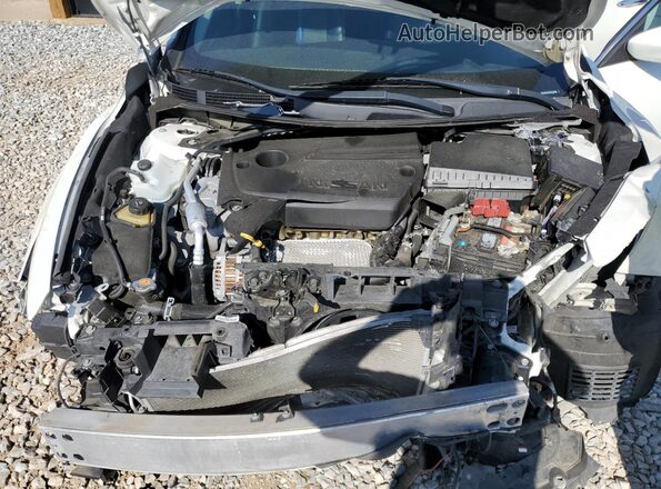1N4AL3AP5JC276558 2018 NISSAN ALTIMA White Rear interior view