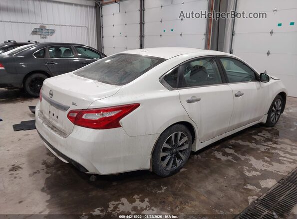 1N4AL3AP6HC119714 2017 NISSAN ALTIMA White Trasero derecho
