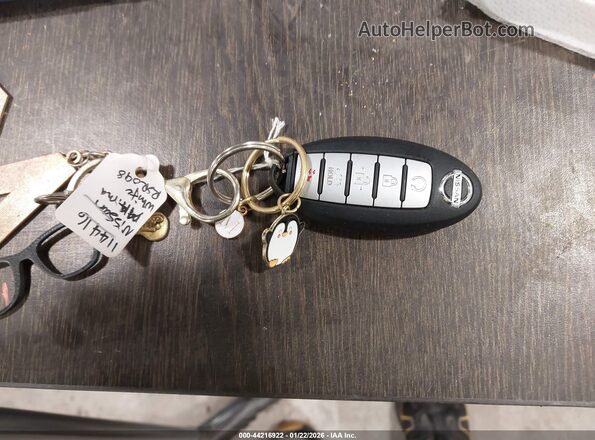 1N4AL3AP6HC119714 2017 NISSAN ALTIMA White Vista del salpicadero