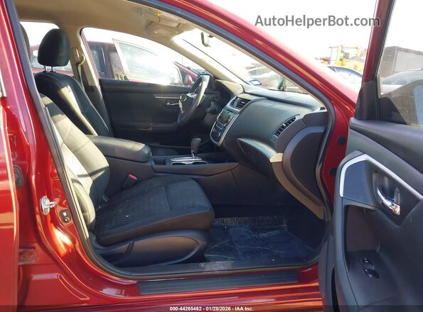 1N4AL3AP8HN334340 2017 NISSAN ALTIMA Красный Вид салона спереди