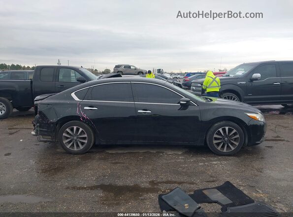 1N4AL3AP9HC201498 2017 NISSAN ALTIMA Black Rear interior view
