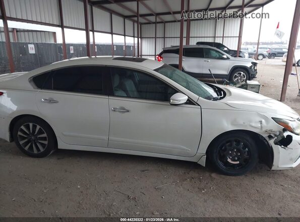 1N4AL3AP9HC226000 2017 NISSAN ALTIMA White Вид задньої частини салону