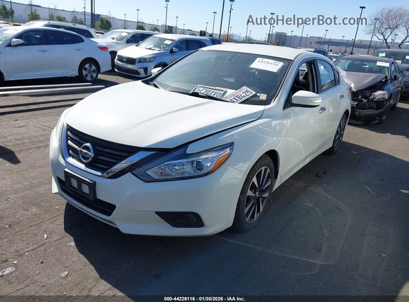 1N4AL3APXJC173166 2018 NISSAN ALTIMA White Առջևի ձախ երեք քառորդ տեսարան