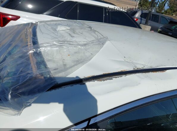 1N4AL3APXJC173166 2018 NISSAN ALTIMA White Սարքավորումների վահանակի տեսք
