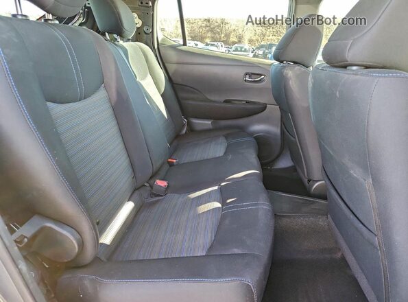 1N4AZ1CP2KC313552 2019 NISSAN LEAF Gray Vista de los asientos traseros