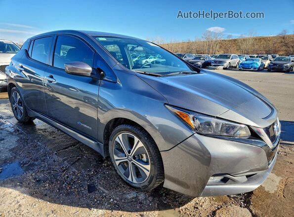 1N4AZ1CP2KC313552 2019 NISSAN LEAF Gray Delantero derecho