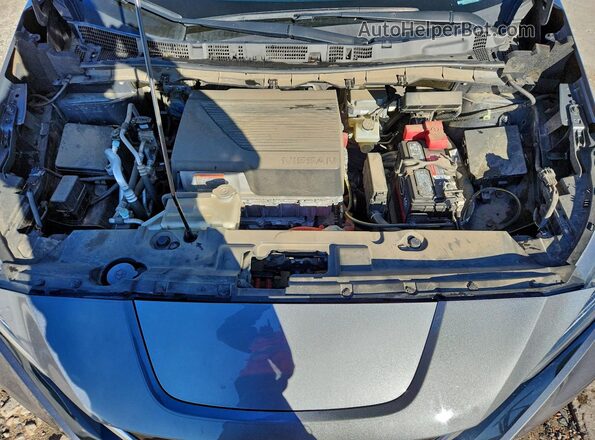1N4AZ1CP2KC313552 2019 NISSAN LEAF Gray Vista interior trasera