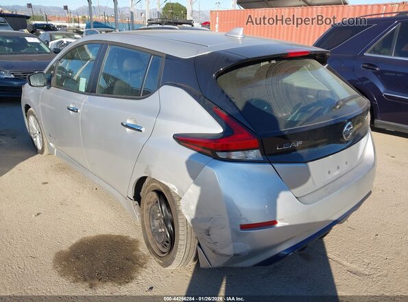 1N4AZ1CP3JC310609 2018 NISSAN LEAF Серебряный 
