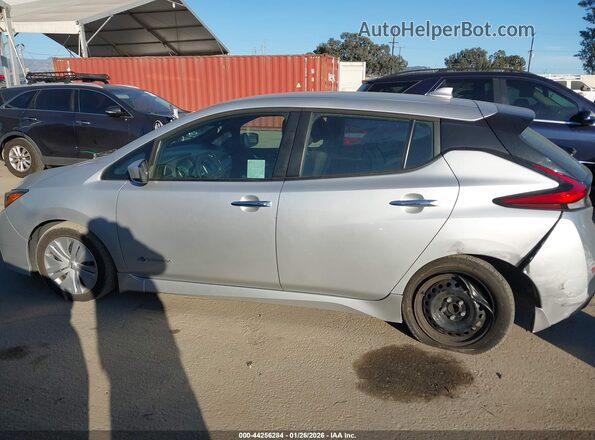 1N4AZ1CP3JC310609 2018 NISSAN LEAF Серебряный 
