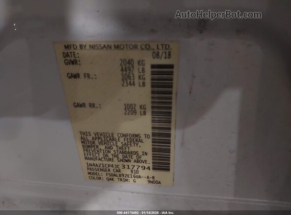 1N4AZ1CP4JC317794 2018 NISSAN LEAF White 