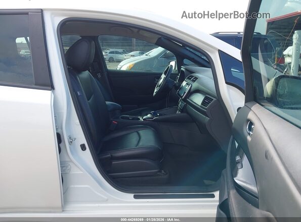 1N4AZ1CP6LC302510 2020 NISSAN LEAF White Սալոնի դիմացի տեսք
