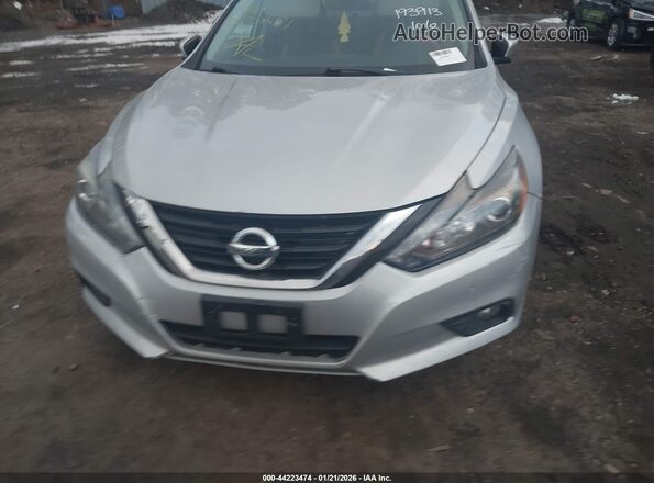 1N4BL3AP2HC193913 2017 NISSAN ALTIMA Silver წინა პანელის ხედი