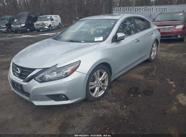 1N4BL3AP2HC193913 2017 NISSAN ALTIMA Silver წინა მარცხენა ხედი სამი მეოთხედიდან