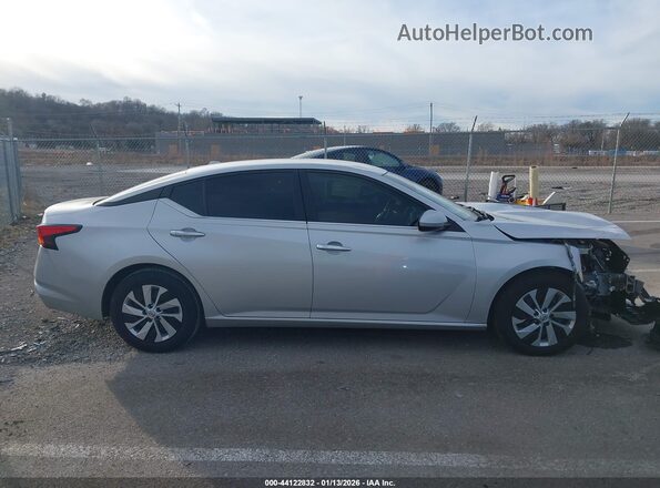 1N4BL4BV1LC254874 2020 NISSAN ALTIMA Silver Սալոնի հետևի տեսք