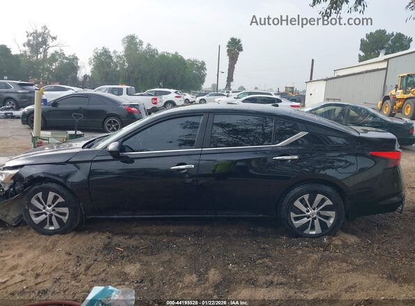 1N4BL4BV2LC258481 2020 NISSAN ALTIMA Black Rear interior view