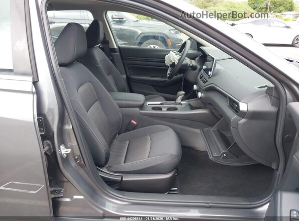 1N4BL4BV3SN333563 2025 NISSAN ALTIMA Серый Вид салона спереди