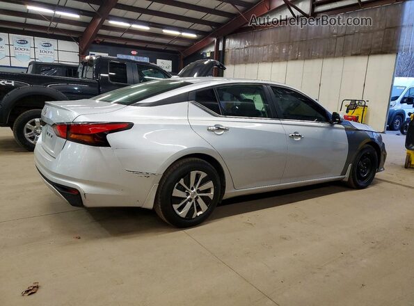 1N4BL4BV4KC104238 2019 NISSAN ALTIMA Silver Tył prawy