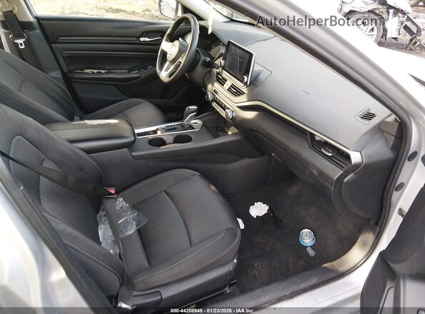 1N4BL4BV8LC159552 2020 NISSAN ALTIMA Silver Front interior view