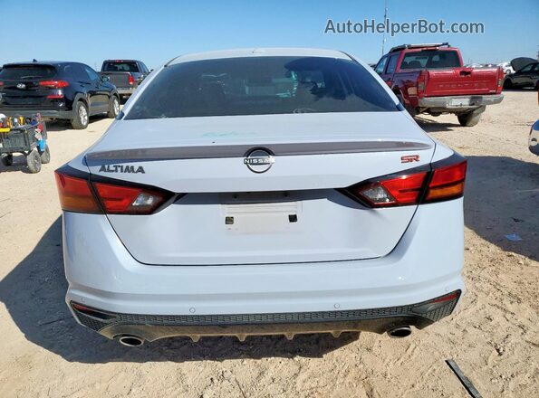 1N4BL4CV0RN370787 2024 NISSAN ALTIMA Gray Вид ззаду