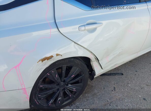 1N4BL4CV2KC173346 2019 NISSAN ALTIMA White Front view