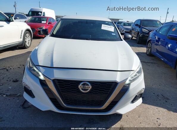 1N4BL4CV2KC173346 2019 NISSAN ALTIMA White Instrument cluster view