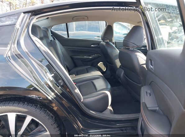 1N4BL4CV2KN320687 2019 NISSAN ALTIMA Black VIN sticker view