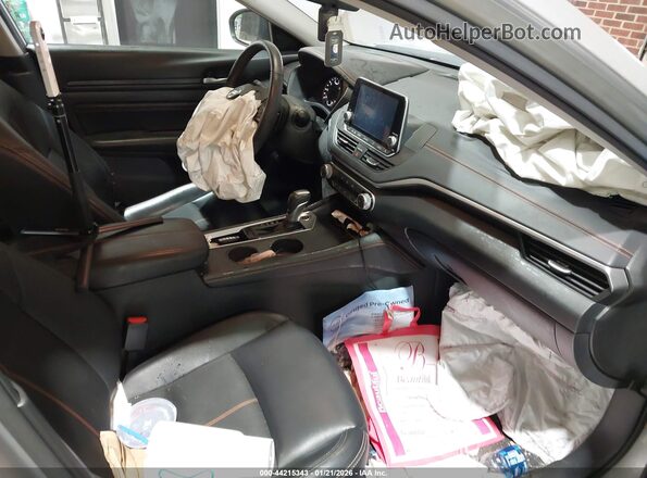1N4BL4CV2MN372033 2021 NISSAN ALTIMA Silver Widok wnętrza z przodu
