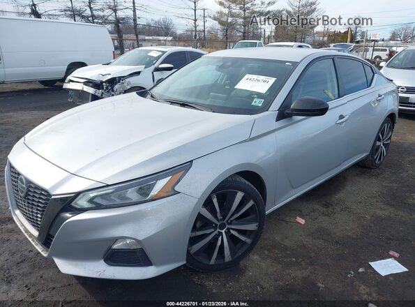 1N4BL4CV2NN401547 2022 NISSAN ALTIMA Silver Առջևի ձախ երեք քառորդ տեսարան