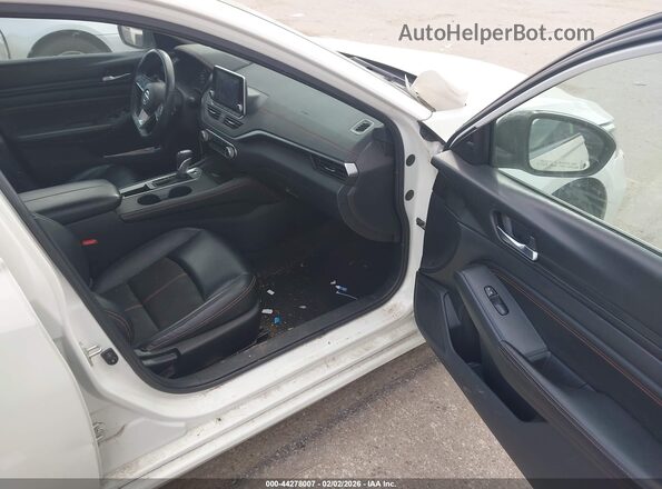 1N4BL4CV5MN363424 2021 NISSAN ALTIMA White Widok wnętrza z przodu