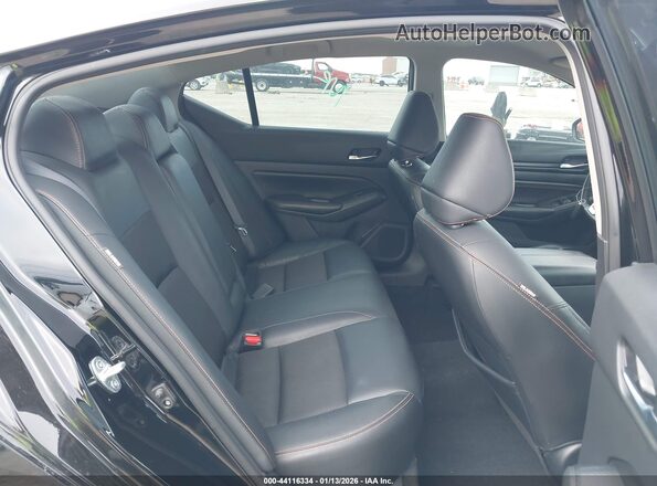 1N4BL4CV6NN359433 2022 NISSAN ALTIMA Black VIN կոդի պիտակի տեսք