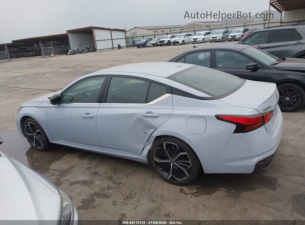1N4BL4CV7PN336827 2023 NISSAN ALTIMA Gray Սալոնի 360 աստիճան տեսք