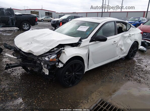1N4BL4CV8MN363482 2021 NISSAN ALTIMA White Առջևի ձախ երեք քառորդ տեսարան