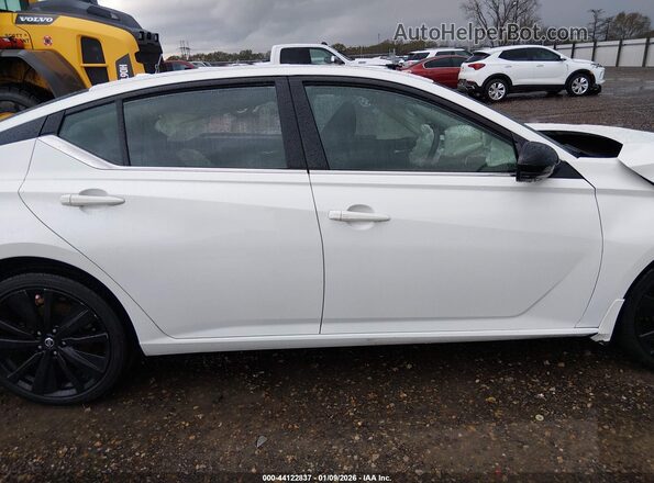 1N4BL4CV8MN363482 2021 NISSAN ALTIMA White Սալոնի 360 աստիճան տեսք