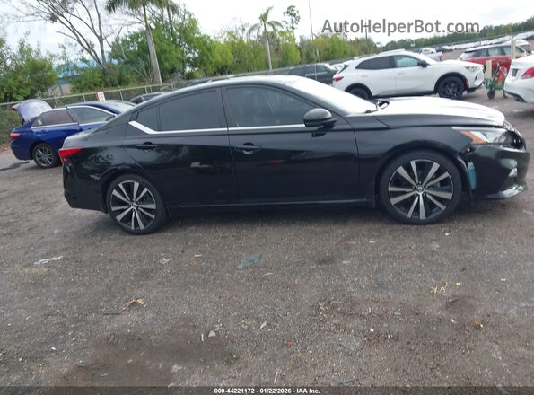 1N4BL4CVXMN372622 2021 NISSAN ALTIMA Black Widok wnętrza z tyłu