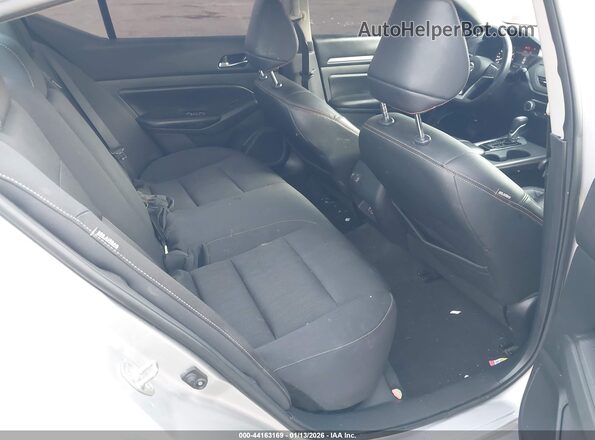 1N4BL4CWXMN325759 2021 NISSAN ALTIMA Silver VIN կոդի պիտակի տեսք