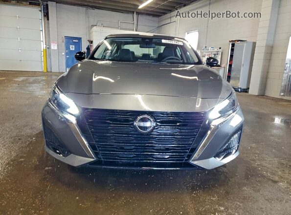 1N4BL4DV0SN319584 2025 NISSAN ALTIMA Gray Widok z przodu