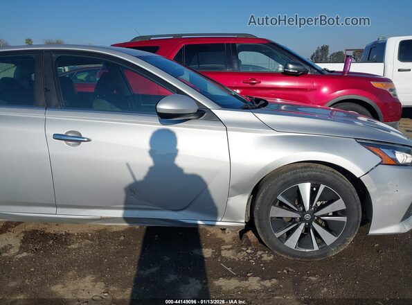 1N4BL4DV1MN334582 2021 NISSAN ALTIMA Silver Դիմացի տեսք