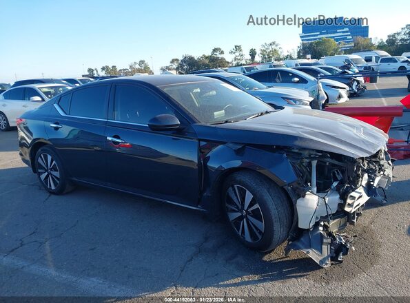 1N4BL4DV8NN355785 2022 NISSAN ALTIMA Gray Widok wnętrza z tyłu
