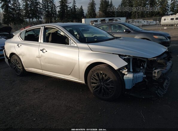 1N4BL4DW4SN405859 2025 NISSAN ALTIMA Silver Front view