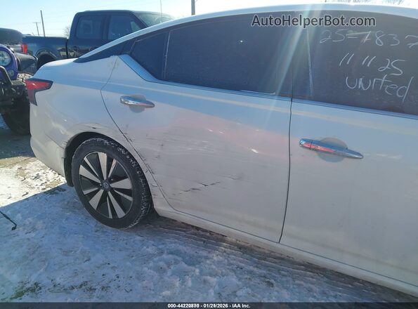 1N4BL4EV2MN304635 2021 NISSAN ALTIMA White 