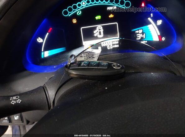 1N4BZ0CP0HC303013 2017 NISSAN LEAF Синий Вид панели приборов
