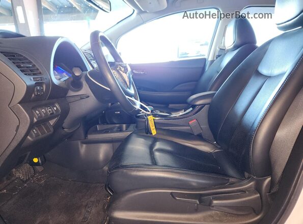 1N4BZ0CP2GC306493 2016 NISSAN LEAF White Widok wnętrza z przodu