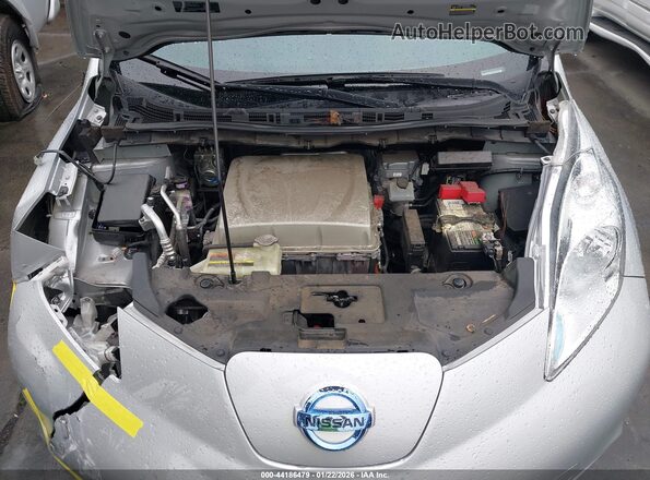 1N4BZ0CP2HC305040 2017 NISSAN LEAF Silver უკანა ხედი