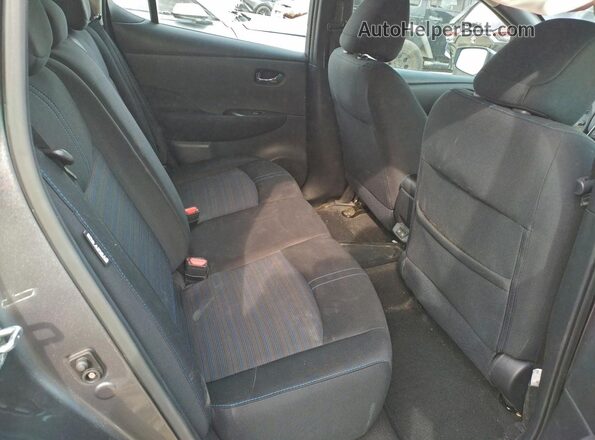 1N4BZ1CP5LC300669 2020 NISSAN LEAF Gray Widok tylnych siedzeń