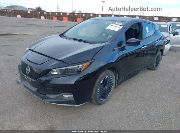 1N4CZ1CV3RC553744 2024 NISSAN LEAF Черный Передняя левая четверть