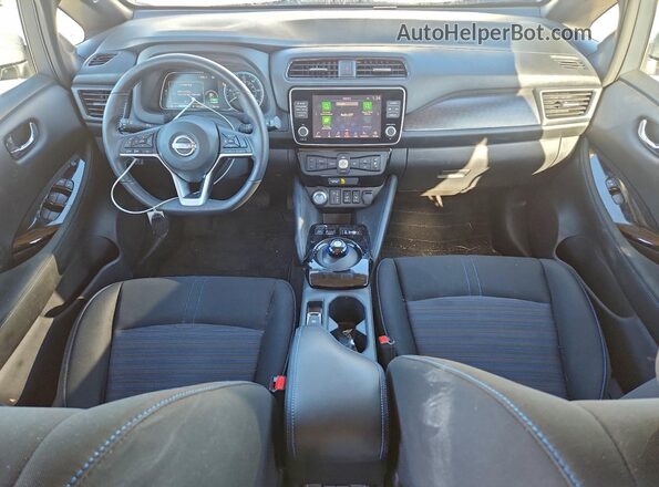 1N4CZ1CV6SC564064 2025 NISSAN LEAF Silver 